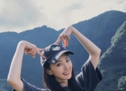 毛晓彤方澄清恋情传闻：专注事业，单身状态持续