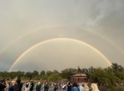 太美了！北京暴雨过后出现“双彩虹”