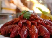 夜宵顶流小龙虾为何“不香”了