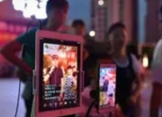 "人人皆可播"的第五年：直播经济从"全民狂欢"到"专业竞技"的进化论